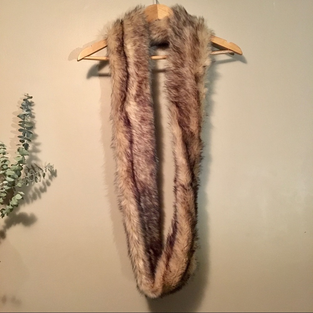 Vintage faux fur circle scarf